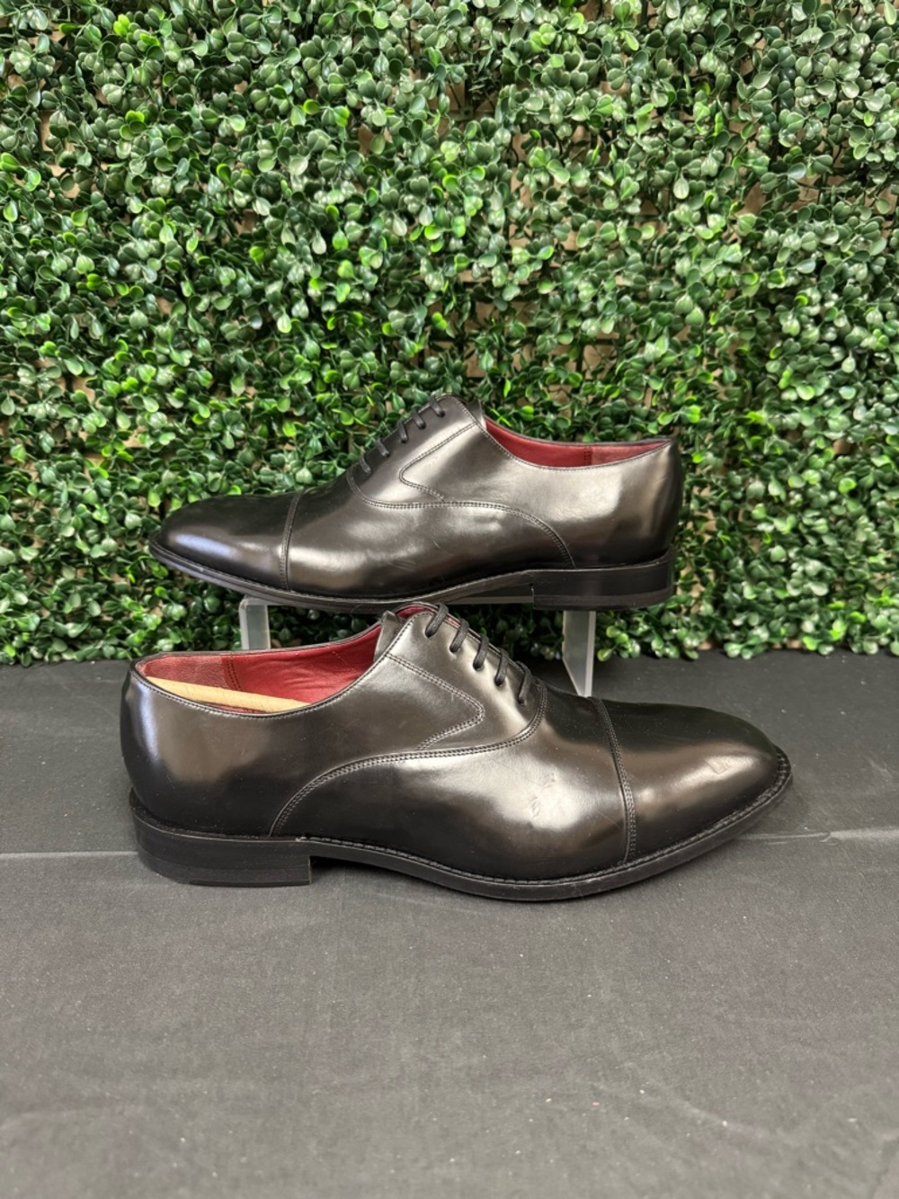 Charles Tyrwhitt Black High Shine Leather Made In England Oxford Shoes - M11